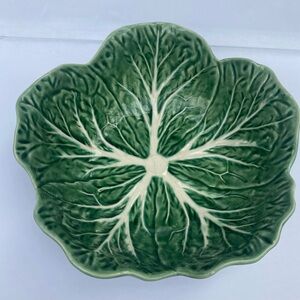 Green 💚 Leaf-Shaped Ceramic Bowl 💚